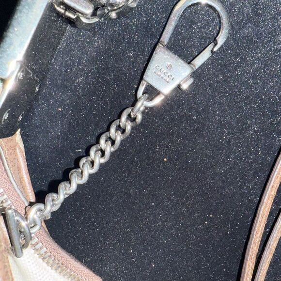 Brand new with tags GUCCI ATTACHE MINI BAG fits phone - Picture 10 of 14